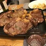 Castel באלה