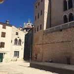 Castel בית נופש