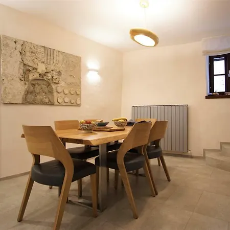 Castel Casa vacanze *