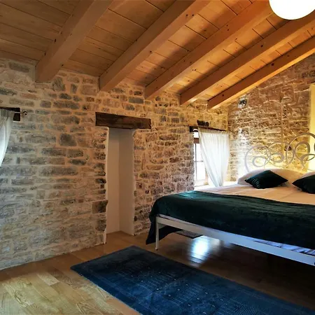 Castel Dom wakacyjny Bale